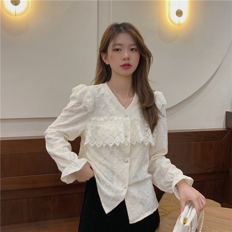 Áo Sơ Mi Nữ Vải Ren Voan Dày Nhăn Màu Trắng Be Cổ Bèo Tay Phồng Loe Nhẹ Nhàng Sang Trọng Tiểu Thư Hàn Quốc Hàng Loại 1 | BigBuy360 - bigbuy360.vn