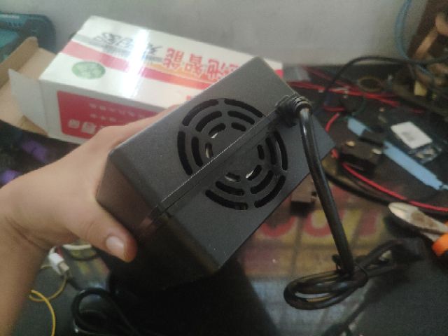 Sạc 48V Pin 13S- 5A cho pin lithium ion Và Cho Ắc Quy 48V