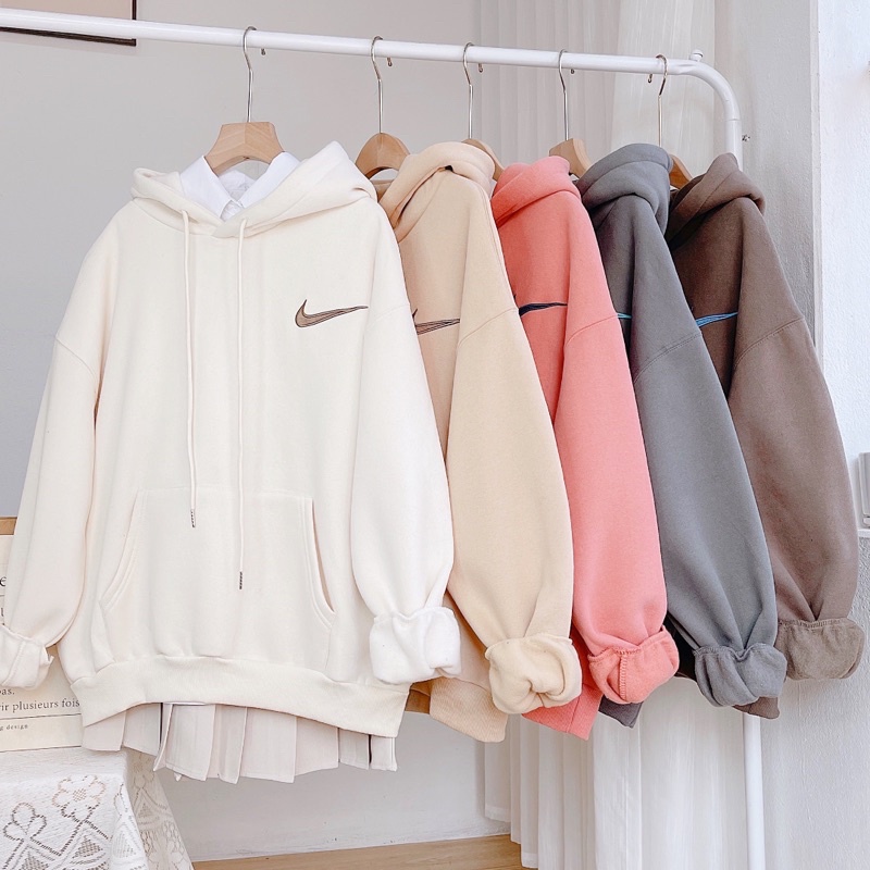 hoodie thêu chữ lưng