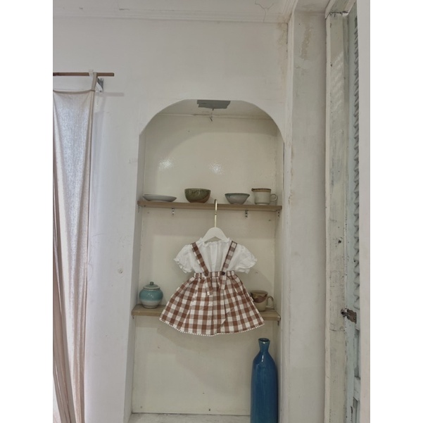 Set áo + yếm ca rô nâu em bé