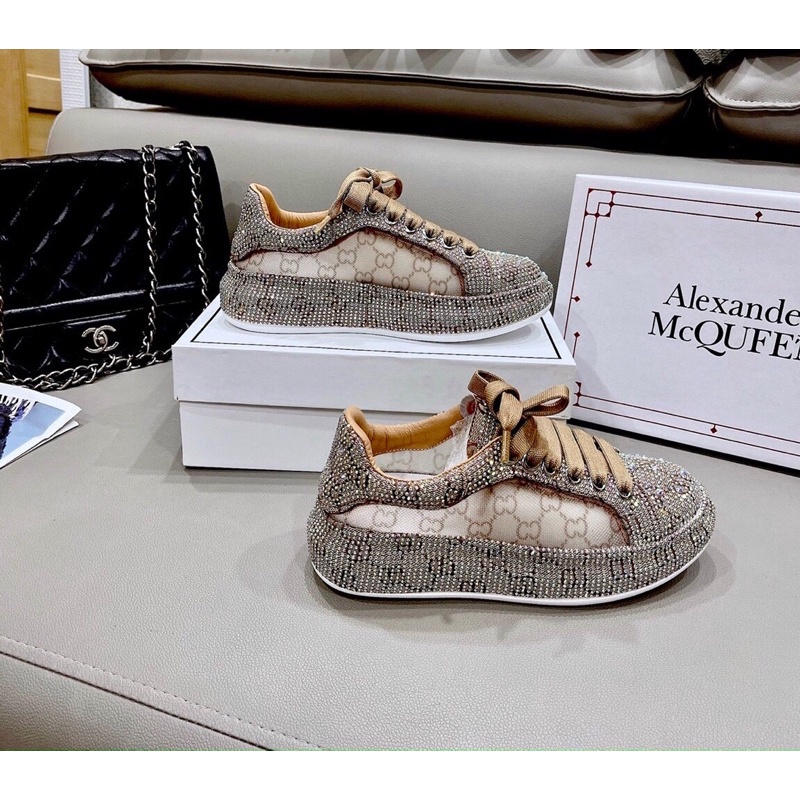 Giày thể thao MC Queen đính đá đế nhẹ êm ( có size 39)