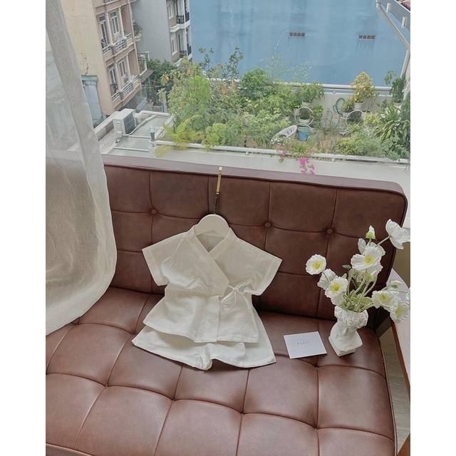 Áo + quần vạc chéo trắng em bé trai