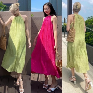 ĐẦM MAXI XỐP CỔ YẾM