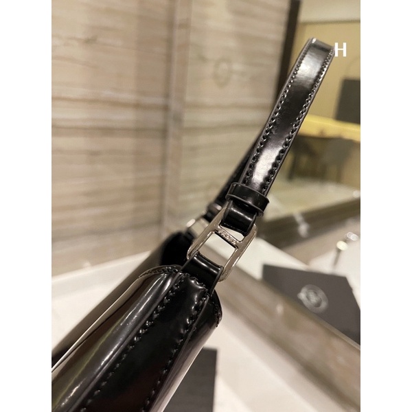 TÚI PRADA CLEO KẸP NÁCH SIZE 25CM