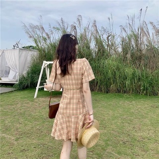 Đầm kate đuôi cá rút dây siêu xinh
