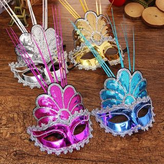 Mặt nạ hoá trang nửa mặt