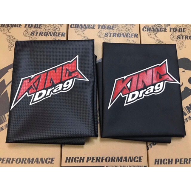 Da yên xe máy carbon King Drag chữ nhỏ dày dặn, chống trượt chống thấm chịu nhiệt tốt