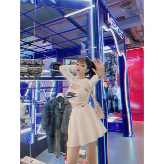 SET ÁO 3 LỖ CROPTOP KÈM TAY DÀU RỜI CHÂN VÁY XẾP LY NGẮN XÒE