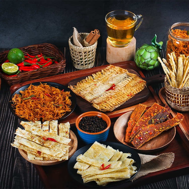 Khô gà cay lá chanh L'angfarm, 350g, bịch, mẫu mawashi