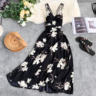 Hàng nhập - Đầm maxi voan hở lưng đan dây chéo nền đen hoa trắng siêu xinh - D32216DT