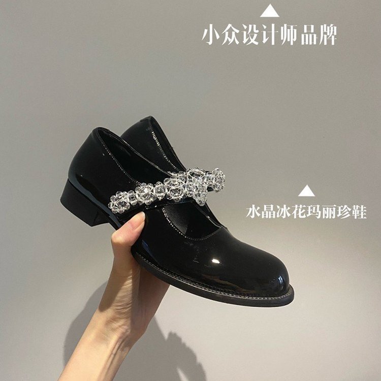 Giày da đế thấp kiểu dáng đơn giản trẻ trung cho nữ | BigBuy360 - bigbuy360.vn