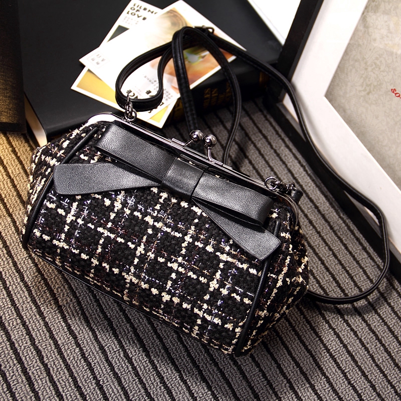 Túi đeo vai IELGY có dây đeo dạng xích cao cấp thời trang dành cho nữ