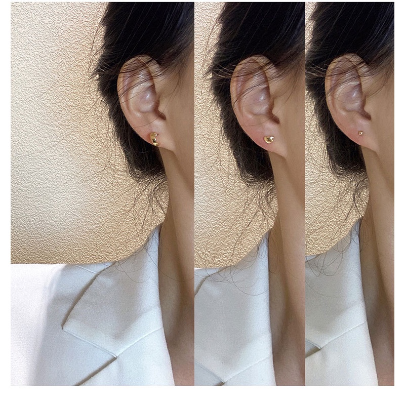 Three golden earrings, high-quality earrings, the new earrings, the first page of fashion, the red earrings for women fit in plain style
