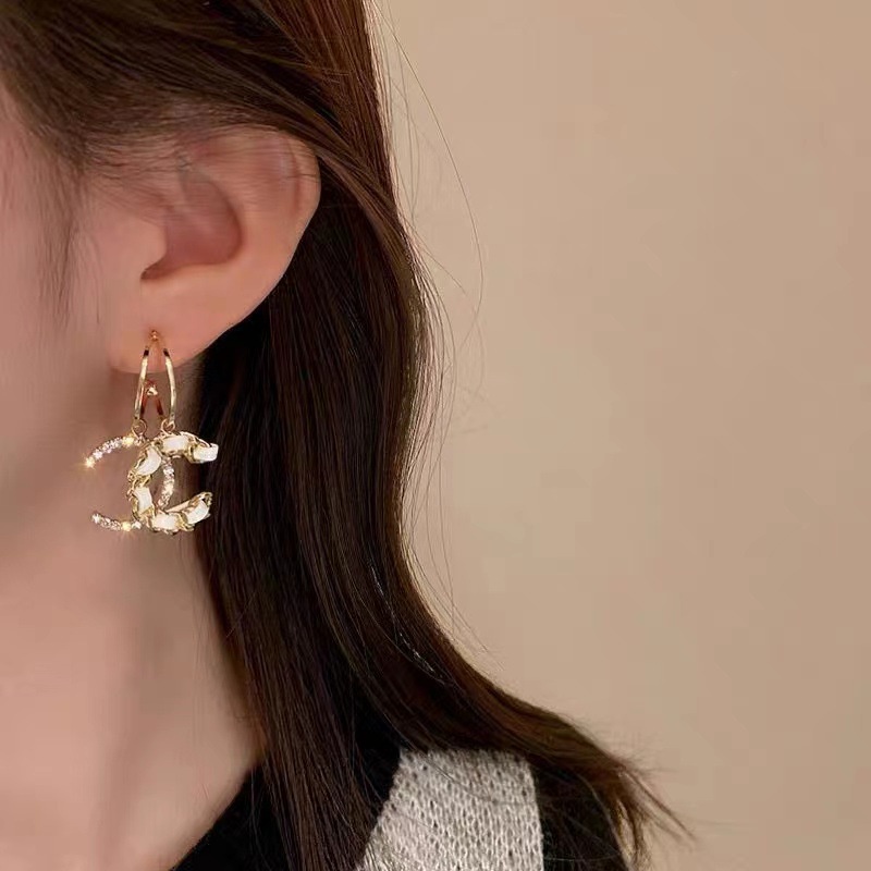 Bông Tai Bạc 925 Hình Dây Xích Đính Kim Cương Giả Bằng Da Phong Cách Hàn Quốc Sang Trọng Cho Nữ