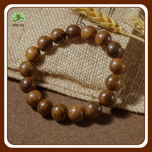 Vòng tay gỗ bách xanh thơm ngọt nhẹ nhàng thu hút tài lộc