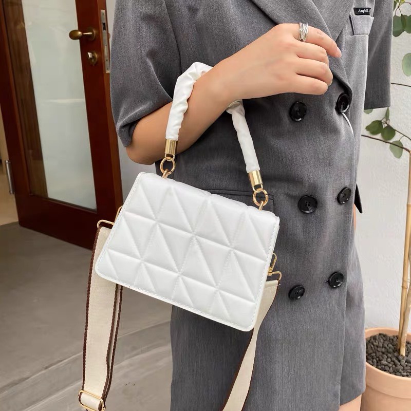 Túi xách đeo chéo nữ giá rẻ đẹp đi chơi phong cách thời trang hàn quốc dễ thương cute DC286