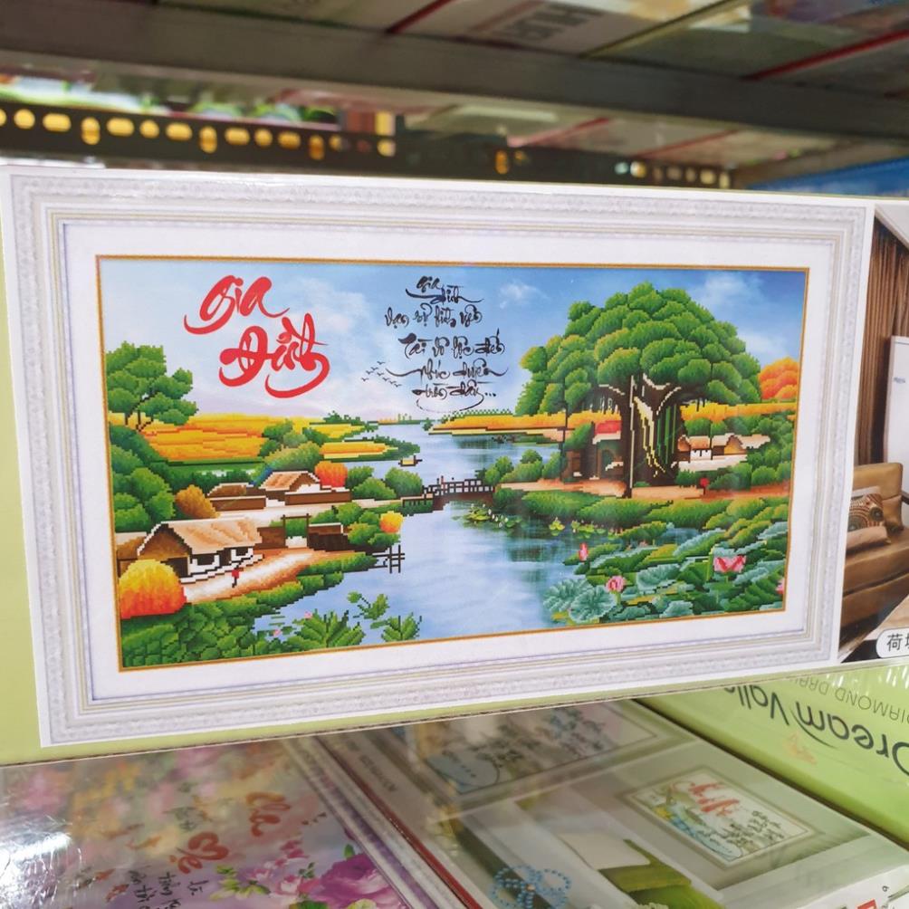 Tranh đính đá PHONG CẢNH GIA ĐÌNH HẠNH PHÚC (ĐÁ ABC Cao cấp). Kích Thước: 1m x 57cm