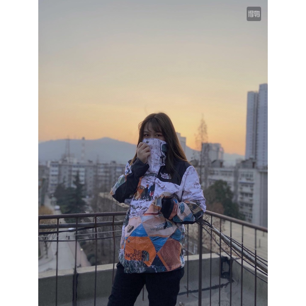 Áo jacket TNF x INVINCIBLE FW21