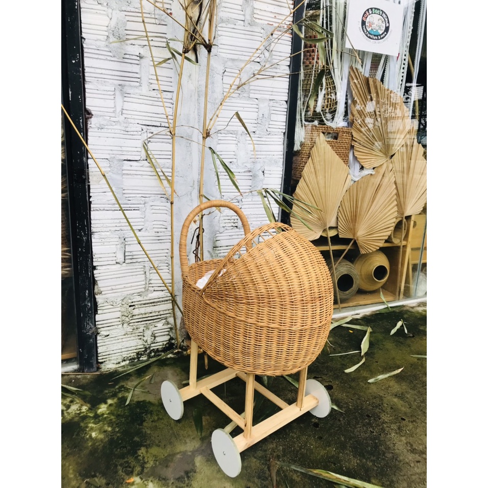 Phụ kiện chụp hình siêu xinh cho các studio - Xe đẩy bằng mây Tự Nhiên - Xe Đẩy Cho Búp Bê Dành Cho Bé Từ 3 - 6 Tuổi