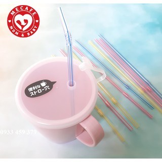 Ly uống nước/sữa cho bé có lỗ cắm ống hút 300ml Nhật Bản