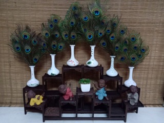 Bình hoa lông công tài lộc