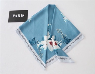 Khăn choàng cổ lụa vuông bông hoa size 70x70cm