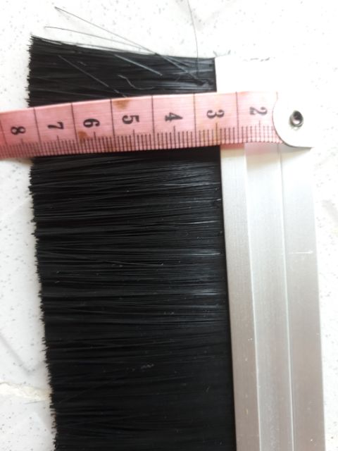 RON NHÔM CHÂN CỬA SỢI CƯỚC 5CM