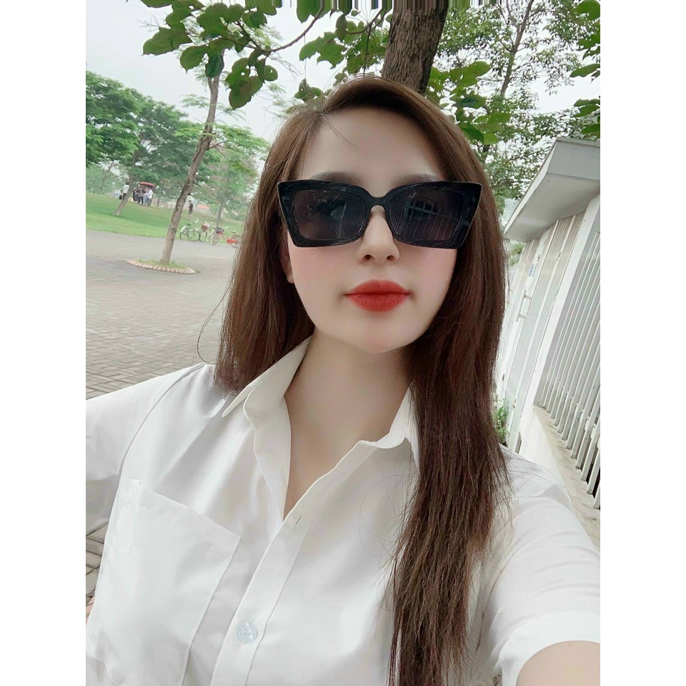 Áo sơ mi nữ trắng tay ngắn có túi trẻ trung | BigBuy360 - bigbuy360.vn