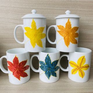 Cốc uống nước,cốc uống trà quai liền có nắp Gốm sứ Bát Tràng 450ml ( LÁ MÙA THU )