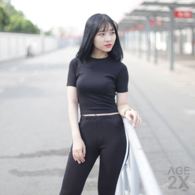 CROPTOP TAY NGẮN THUN GÂN