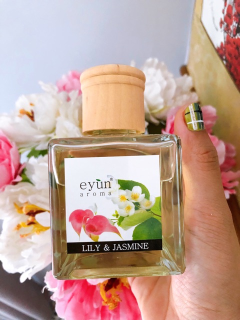 Combo 2 lọ Tinh dầu khuếch tán Eyun Aroma 150ml/Chai - Kèm que cắm