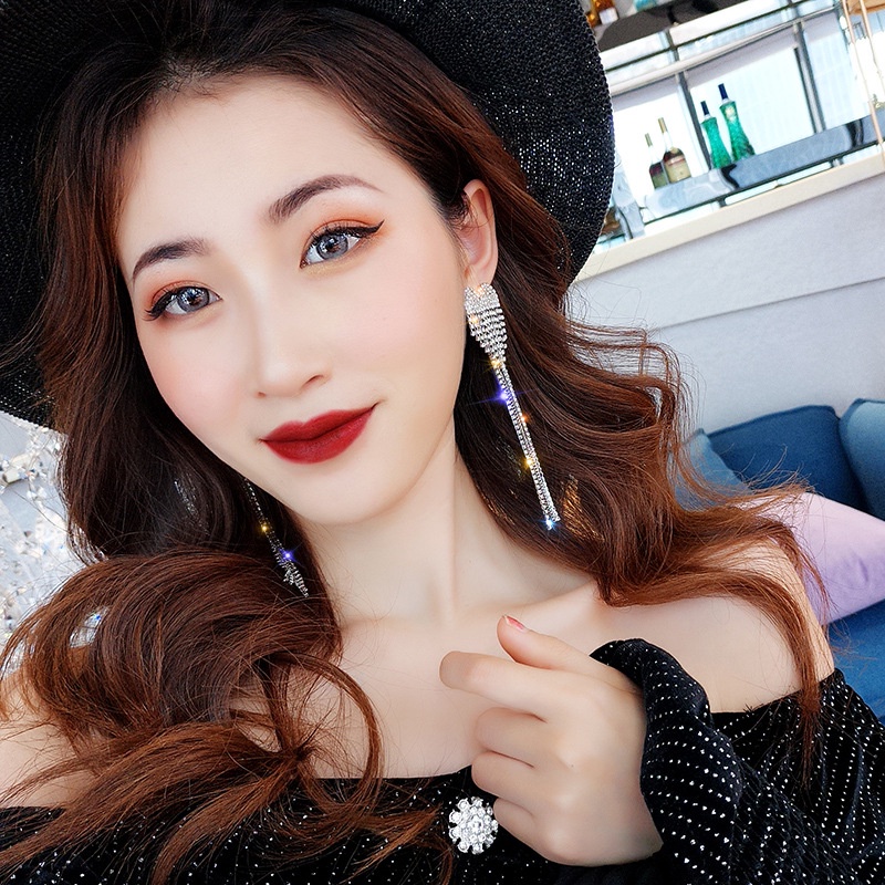 Đôi Khuyên Tai Hình Trái Tim Đính Đá Sang Trọng Cho Nữ