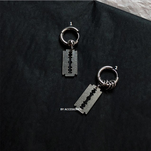 Khuyên tai titan unisex mặt lưỡi lam size lớn ko gỉ có loại kẹp