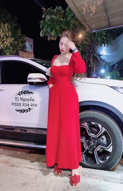 Đầm xoè tay phồng