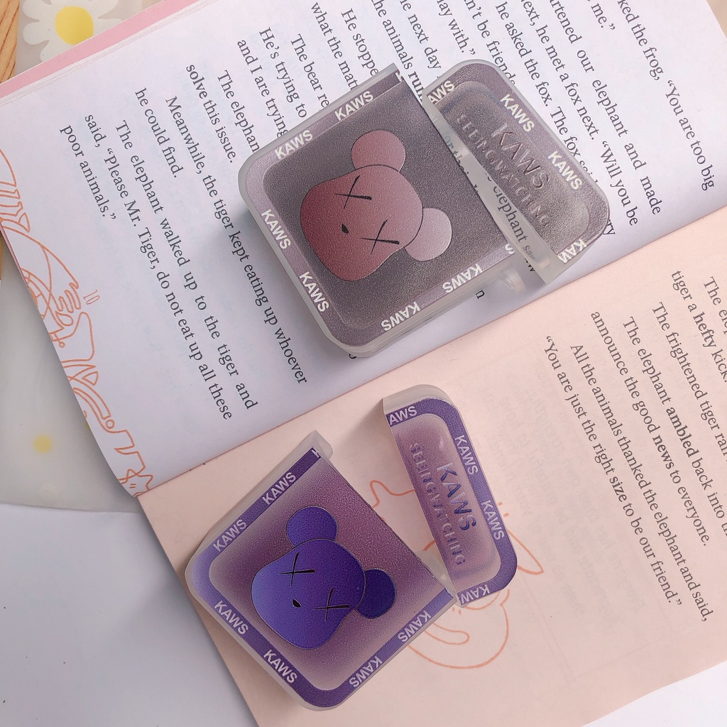 Vỏ bảo vệ hộp sạc tai nghe Bluetooth Airpods 1/2/Pro nguyên khối chống va đập Kawss thời trang - Tomax shop