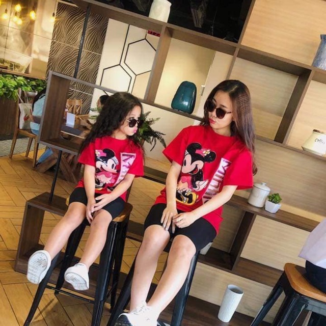 Set mẹ bé disney