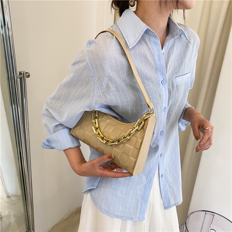 Vintage thick chain jaw print ins square bag under the shoulder bag girl 2021 spring and summer new personality hand-held tide bag