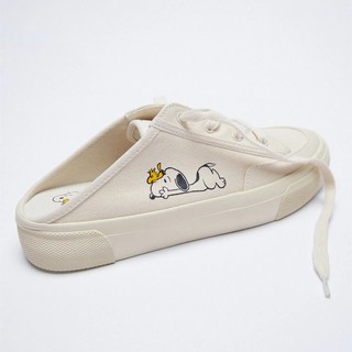 GIÀY SỤC ZRA NỮ SNOOPY MÀU TRẮNG KEM