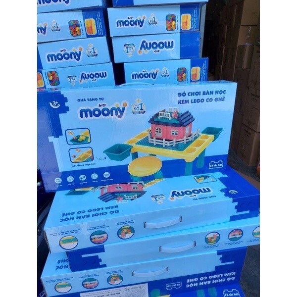 Đồ chơi bàn học kèm logo có ghế hkm Moony