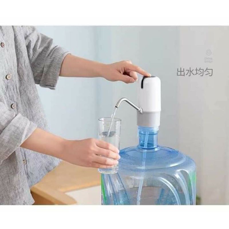 Máy hút nước,hút rượu tích điện thông minh