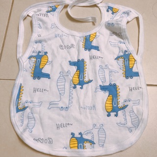 50k , 5 chiec Yếm cho bé , giữ ấm cổ & ngực . Và khi cho các bé ăn nua