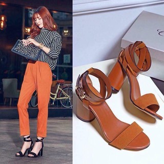 sandal hot phim Sống chung với mẹ chồng