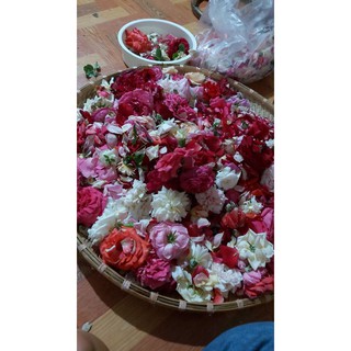 Nước chưng hoa hồng handmade