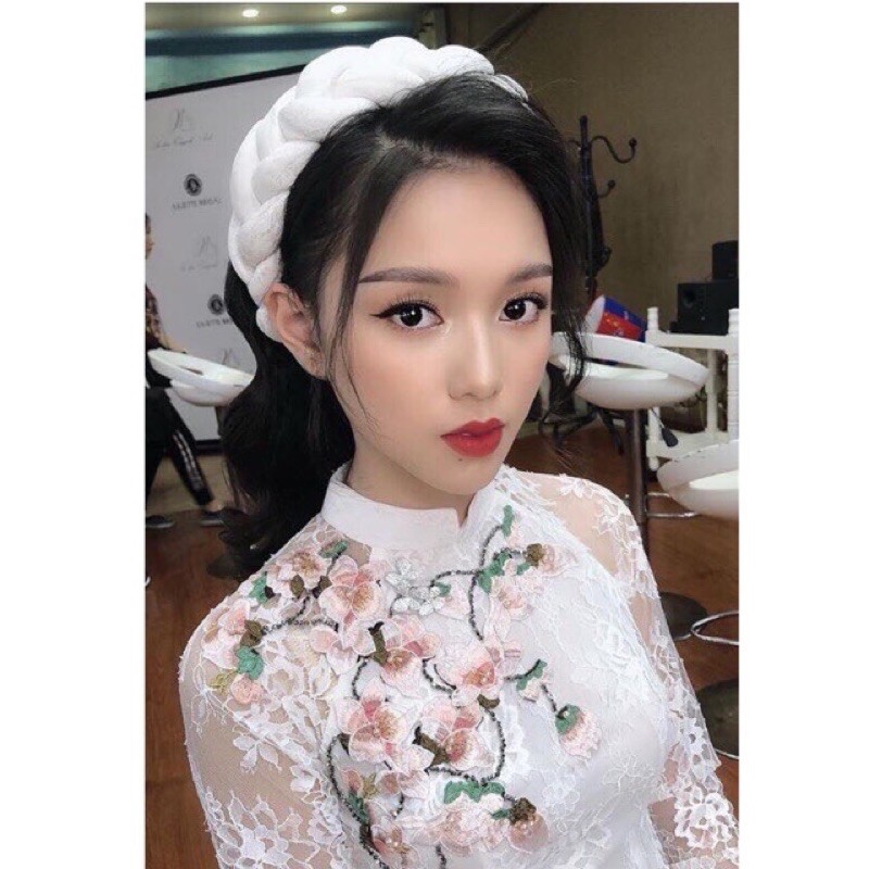 mấn tết trơn mặc áo dài