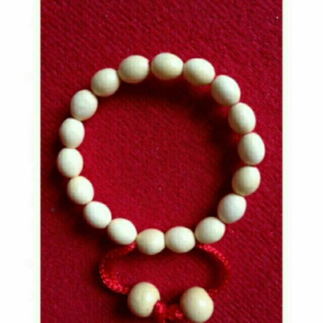 Vòng dâu tằm cho bé