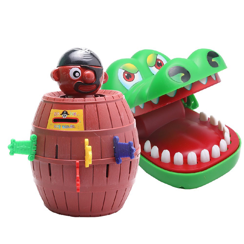 COMBO SUM VẦY CÁ SẤU CẮN TAY VÀ ĐÂM HẢI TẶC CỠ LỚN