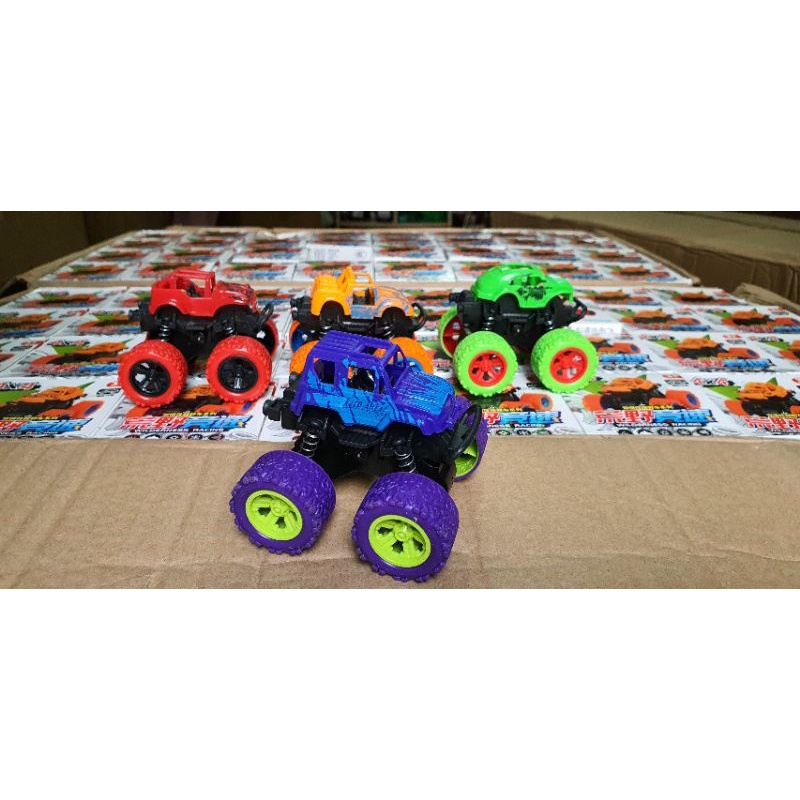 Xe ô tô đồ chơi quán tính địa hình chạy đà, lộn nhào cho bé 4 màu