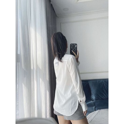 Áo sơ mi Trắng tơ kèm móc đóng túi dài z