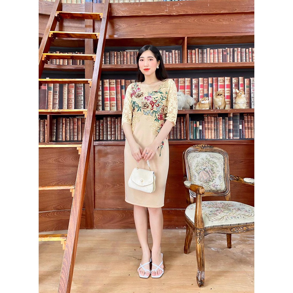 đầm trung niên nữ thiết kế phối hoa