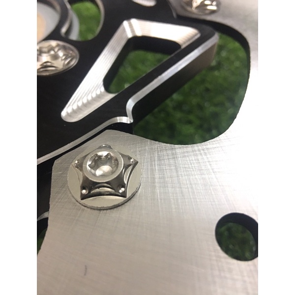 Đĩa Winner Kèm Lòng Nhôm CNC 3D 4 Lỗ Dành Cho Vario , Click , Vison